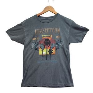 Led Zeppelin Inglewood California Concert Of 1977 Classic Rock Gray T Shirt M